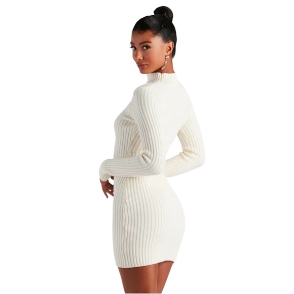 NWT Winter Bliss Ribbed Cutout Sweater Dress Size S - Picture 4 of 9